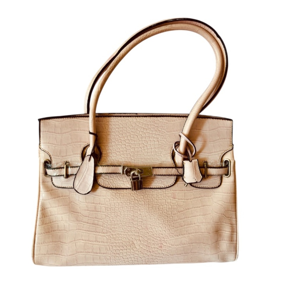 NWT Women Faux Leather Tote Hand Bag. Pastel Pink